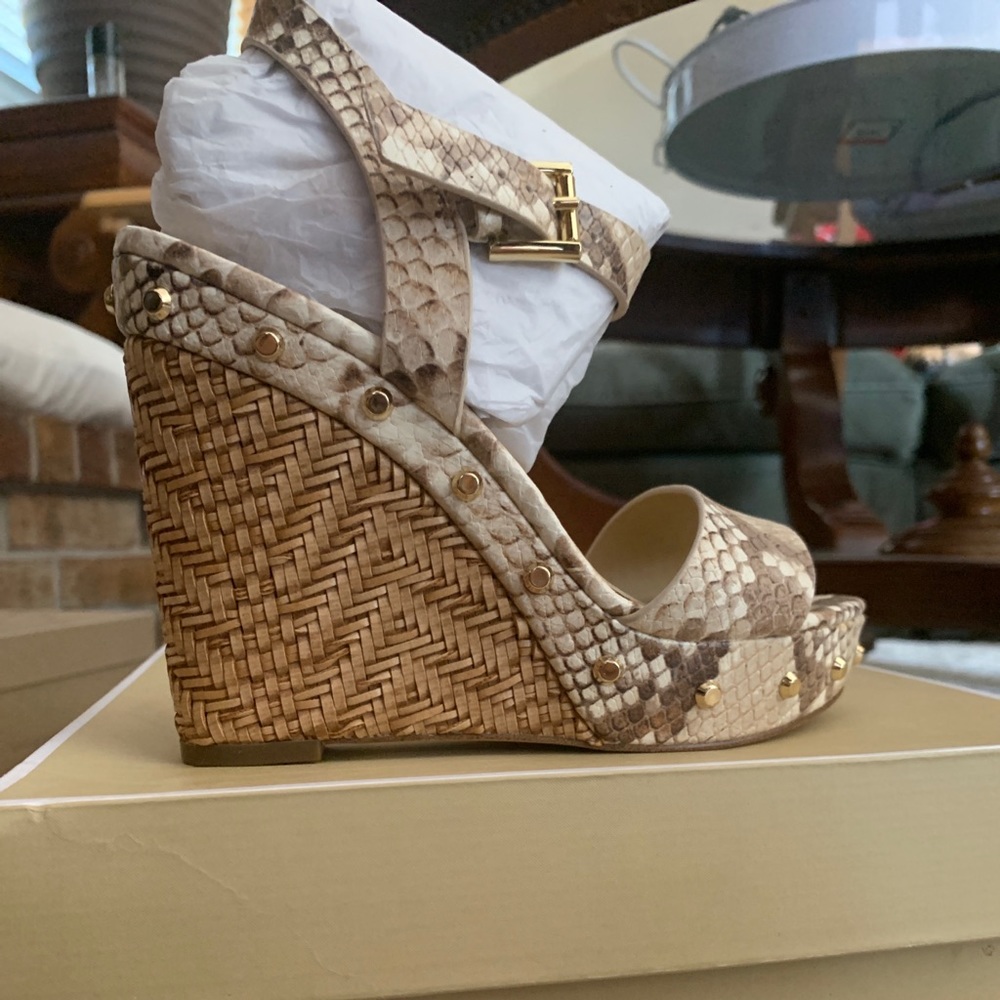 Michael kors wedge